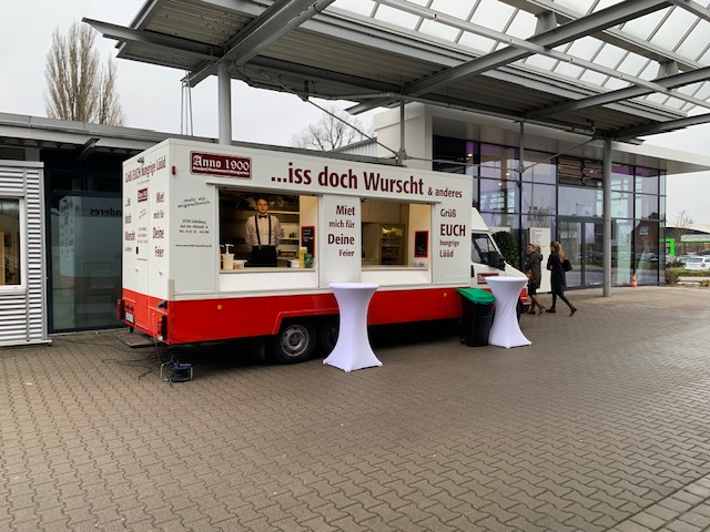 Fahrzeuge + Imbiss